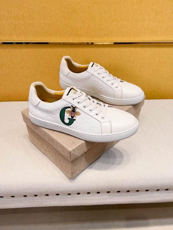 Gucci Men's Shoes 986